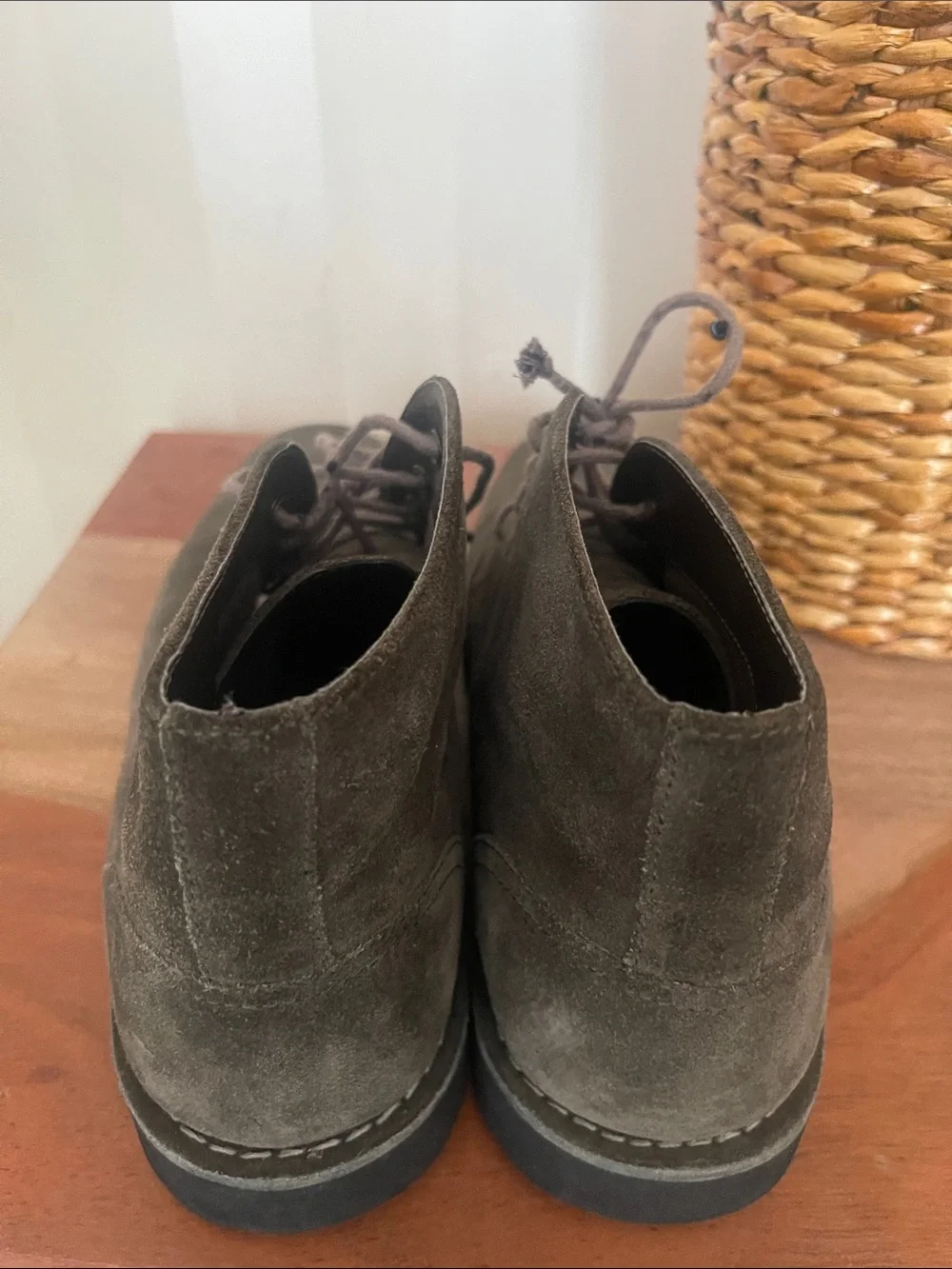 Kenneth Cole kenneth cole